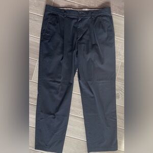 Dockers classic fit Men's navy blue Pants